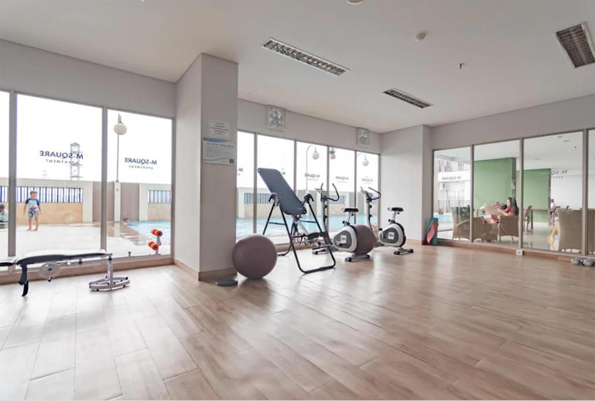 Well Furnished And Private 2br Mekarwangi Square Cibaduyut By Travelio Apartemen