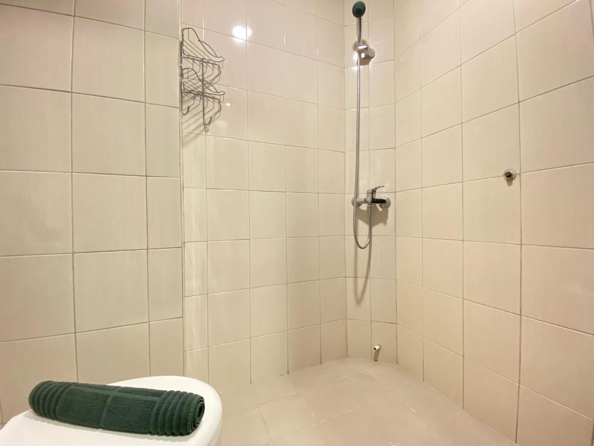 Well Furnished And Private 2br Mekarwangi Square Cibaduyut By Travelio Apartemen Bandung